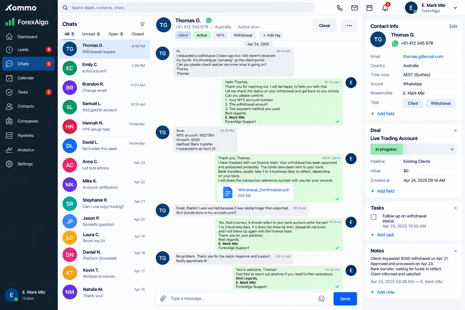 Kommo CRM conversation about a withdrawal request